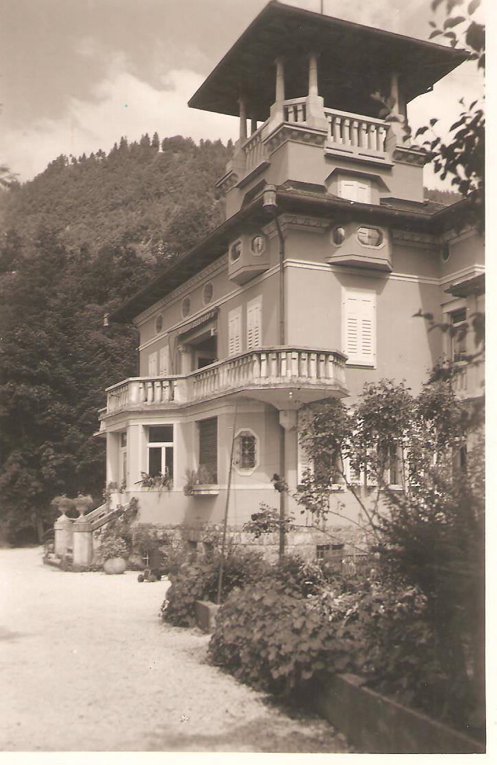 Villa Umberto (De Antoni) a Comegliàns
